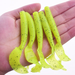 WOBBLING FISH BAIT! USE THESE ARTIFICIAL BUT REAL-LOOKING COLORFUL SOFT BAITS FOR AN EFFECTIVE FISHING EXPERIENCE! 